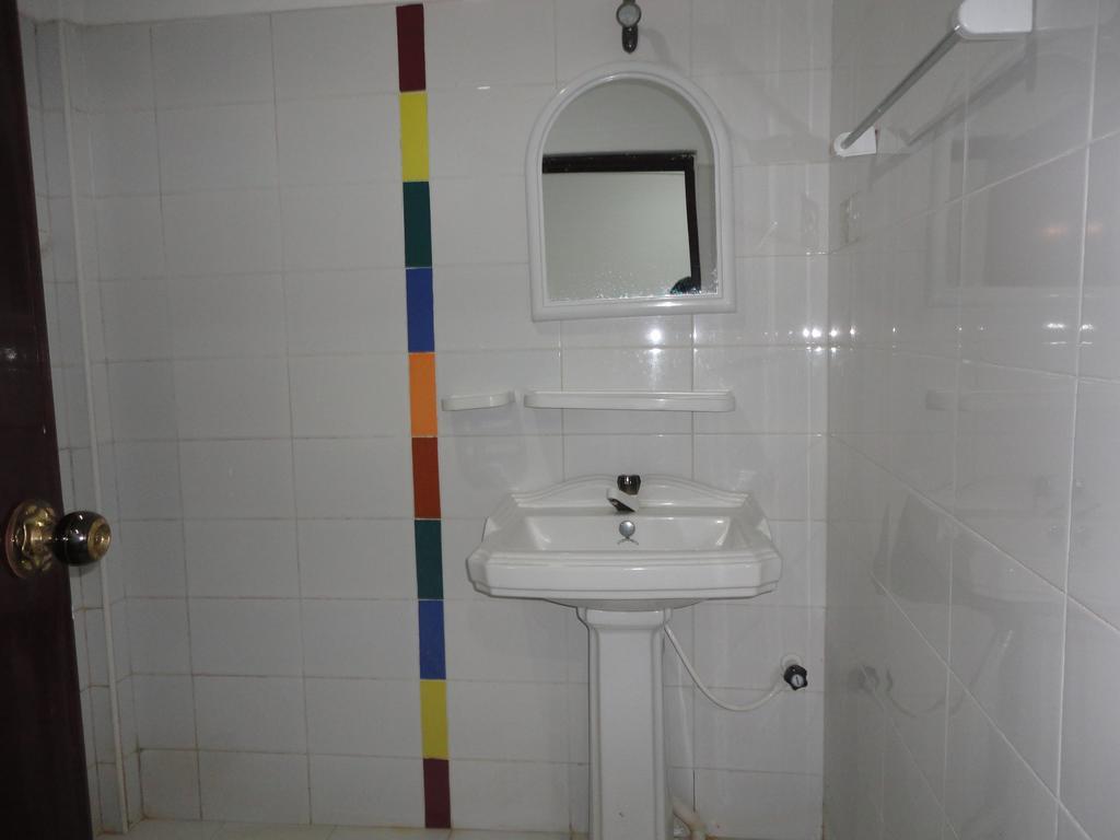 Yoho Hotel Arugambay Beach Inn アルガムベイ 部屋 写真