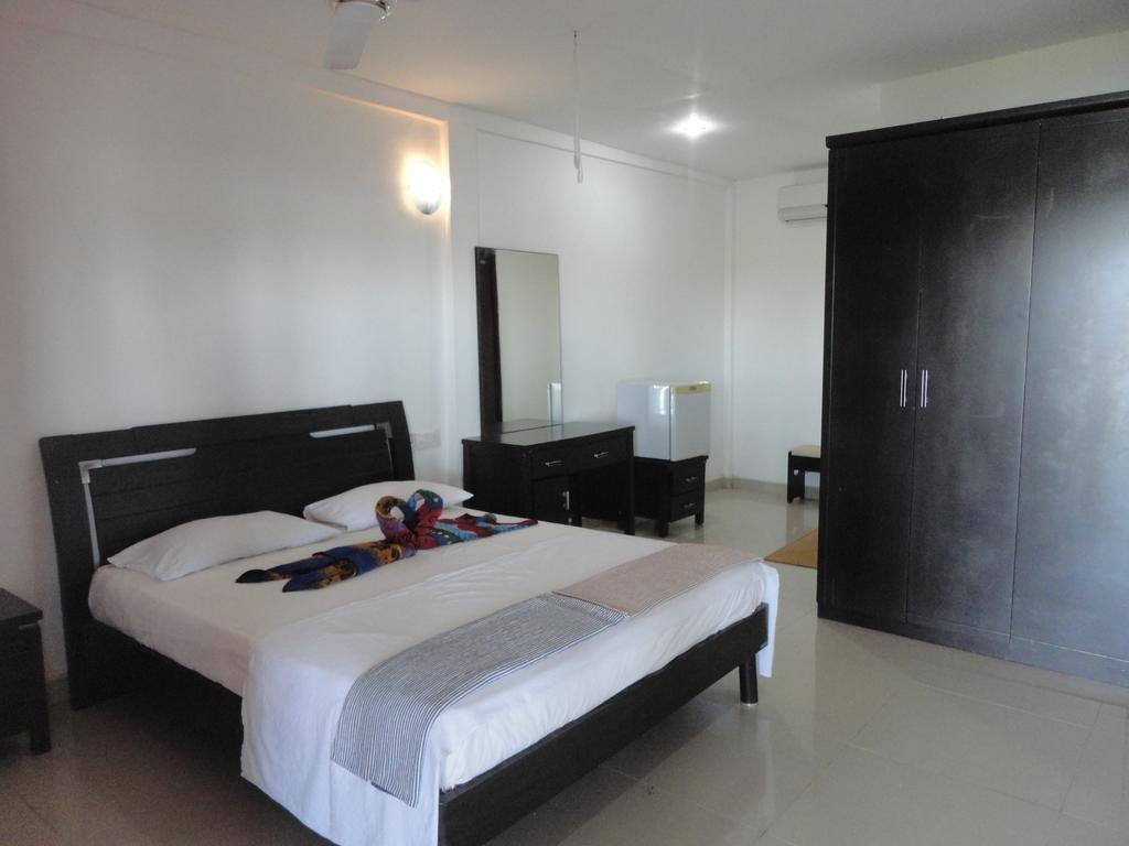 Yoho Hotel Arugambay Beach Inn アルガムベイ 部屋 写真