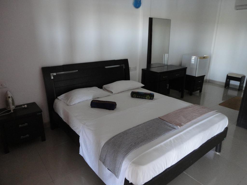 Yoho Hotel Arugambay Beach Inn アルガムベイ 部屋 写真