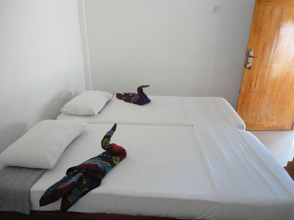 Yoho Hotel Arugambay Beach Inn アルガムベイ 部屋 写真